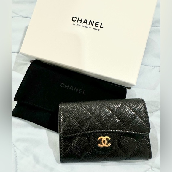 NEW Chanel Caviar Black Cardholder - Picture 1 of 5